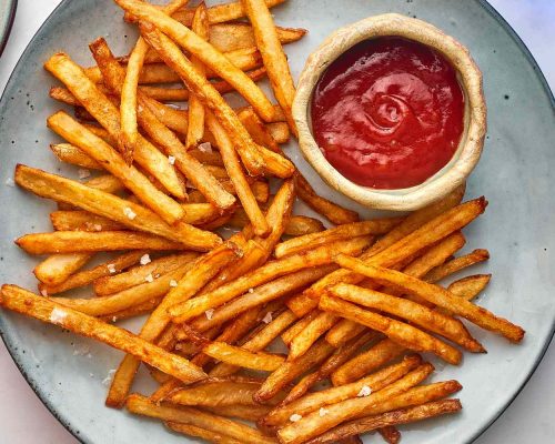how-to-make-homemade-french-fries-2215971-hero-01-02f62a016f3e4aa4b41d0c27539885c3